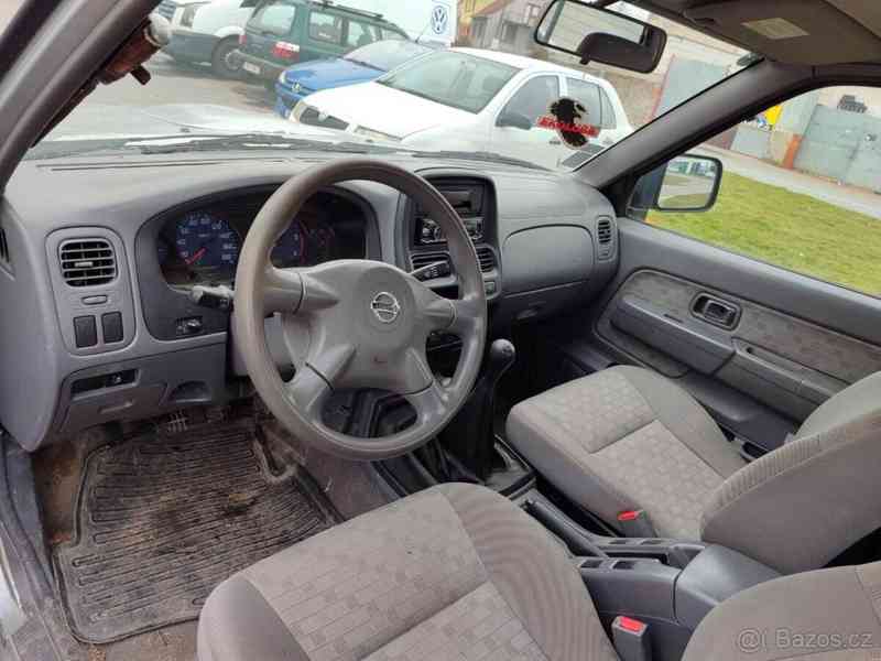 Nissan Navara 2,5   (4x4) - King Cab - 98kw - foto 5