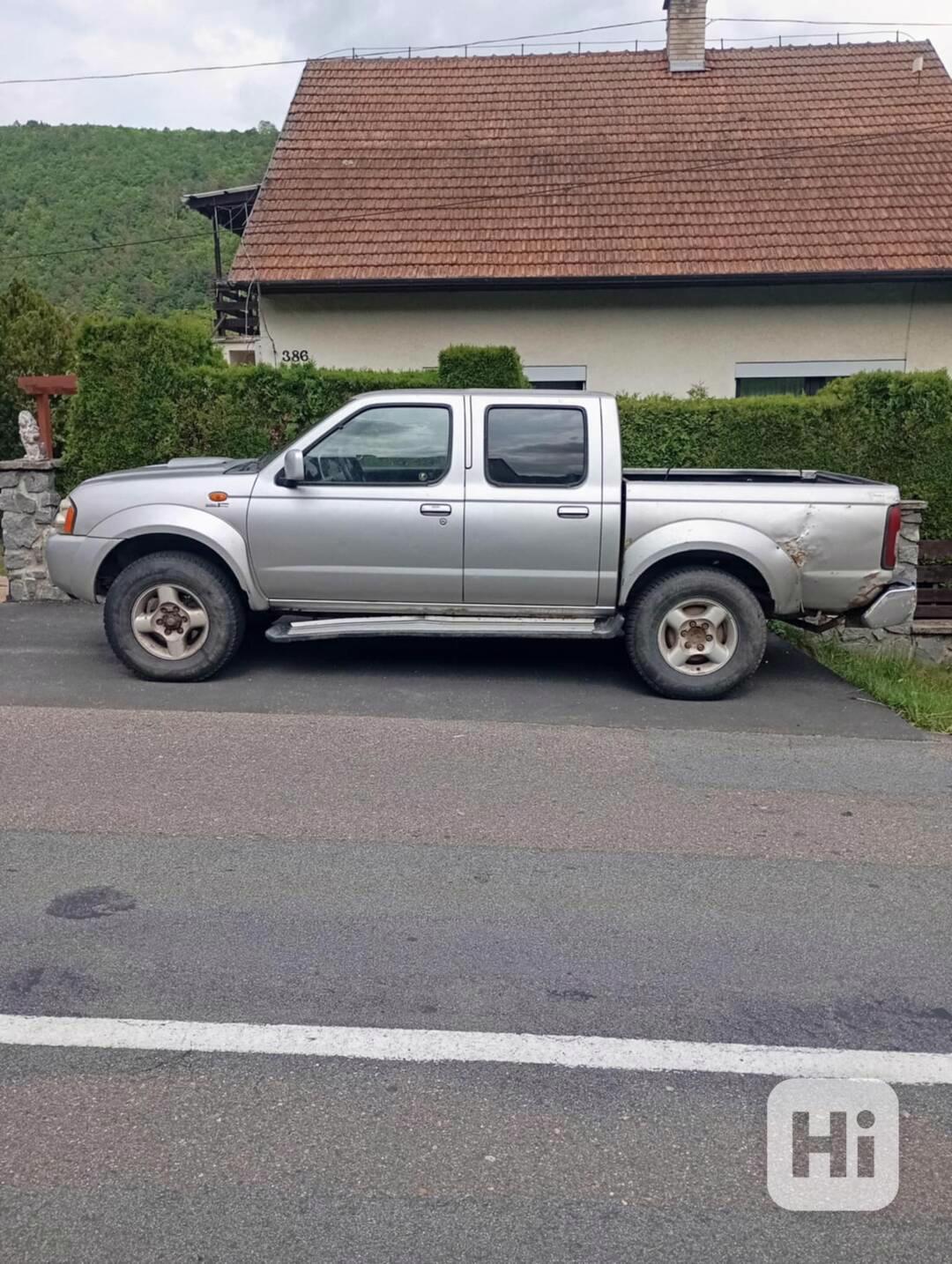 Nissan Navara - foto 1