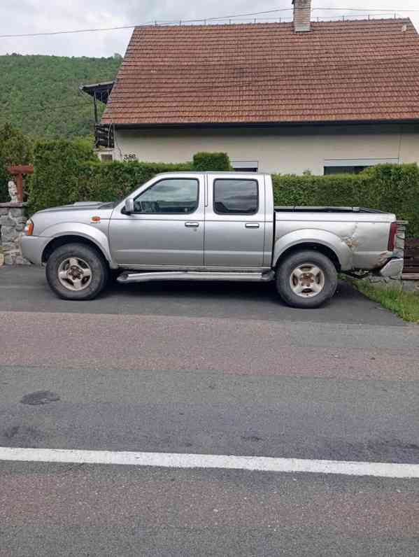 Nissan Navara - foto 1