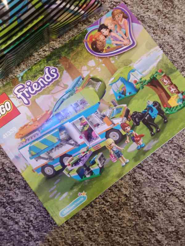 Lego Friends 41339 Mia a její karavan - foto 2