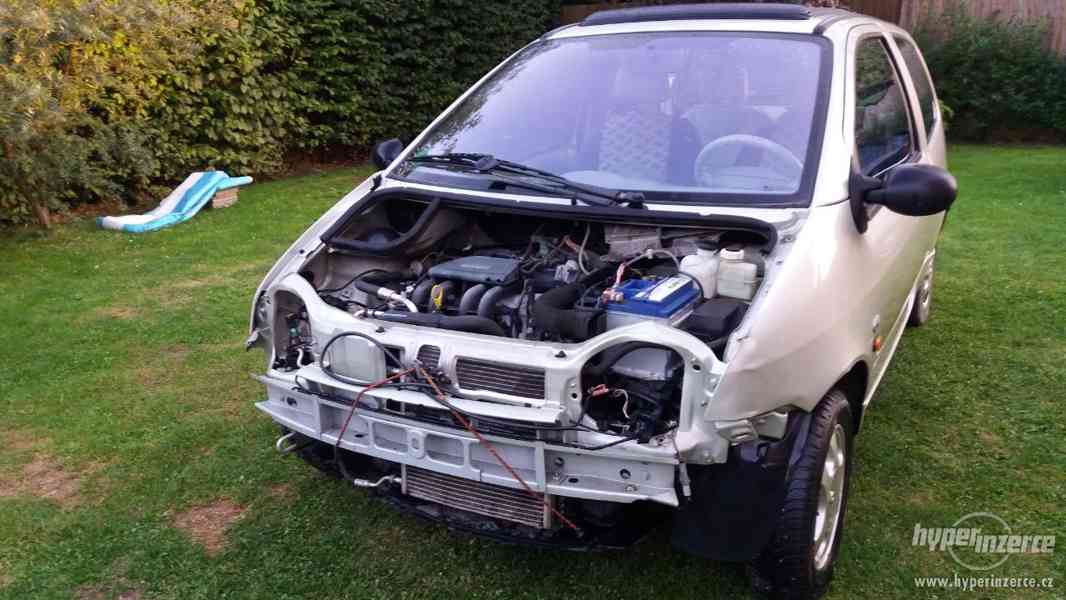 Renault Twingo C06 havarované pojízdné - foto 3