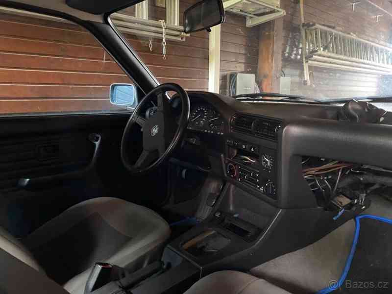 BMW Řada 3 e30 - foto 13