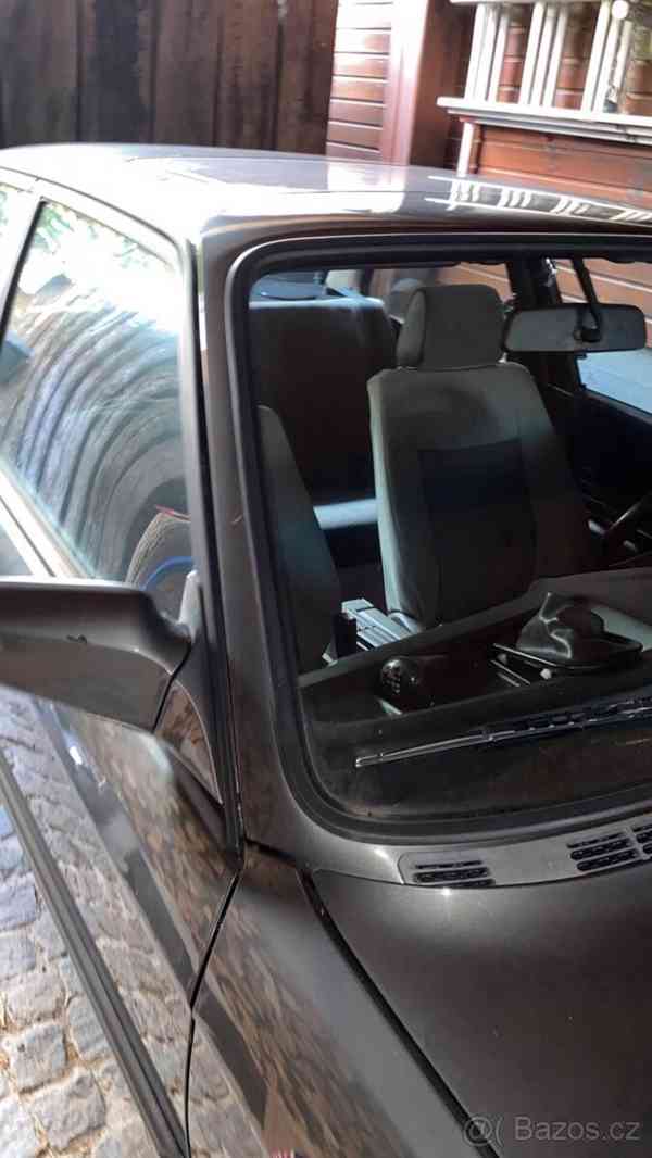 BMW Řada 3 e30 - foto 3