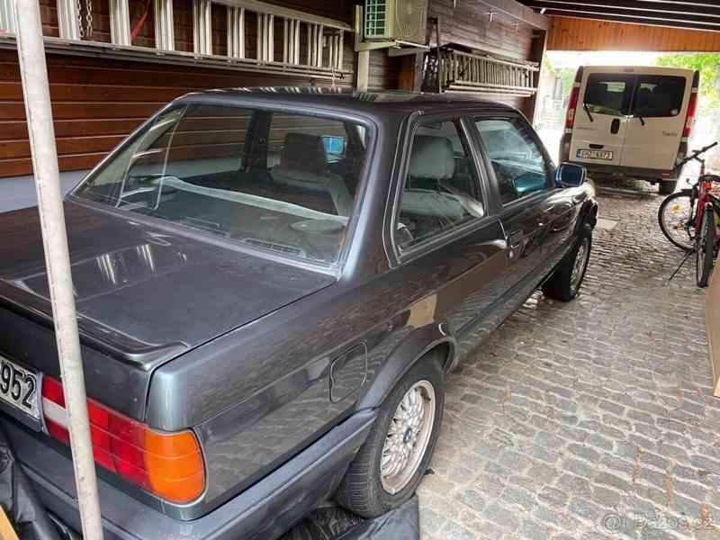 BMW Řada 3 e30 - foto 17