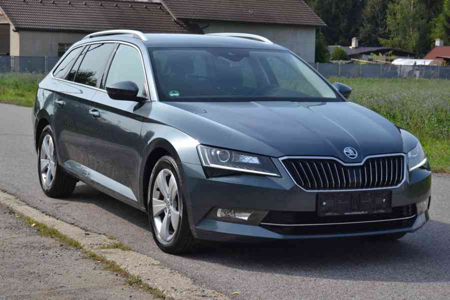 Škoda Superb 2.0 TDI Style DSG Navi kombi 78 650km - foto 5