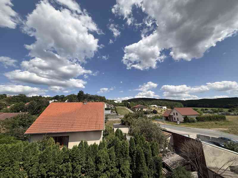 PRONÁJEM BYTU 4+KK SE 2 PARKOVACÍMI STÁNÍMI V JINAČOVICÍCH - foto 11