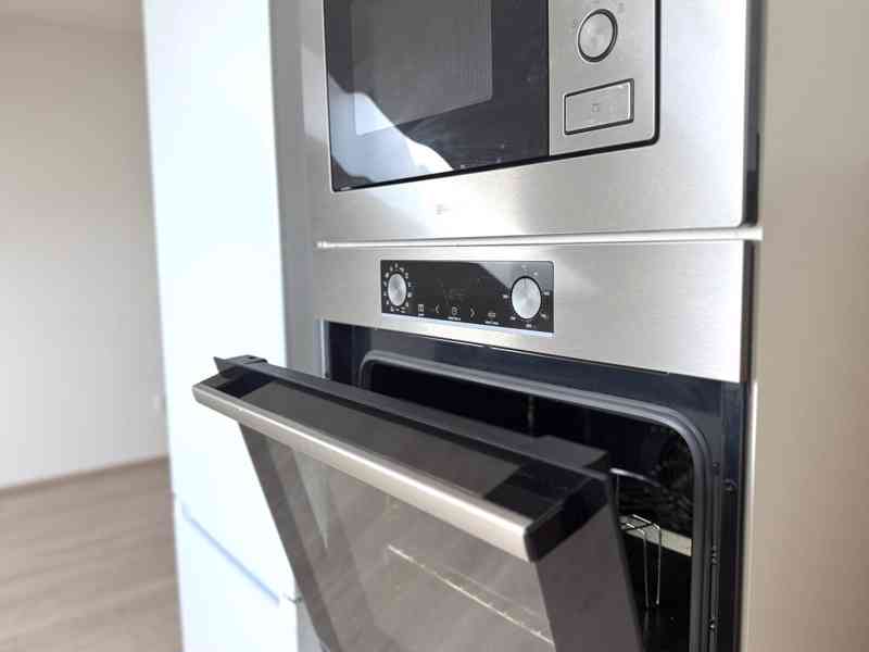 PRONÁJEM BYTU 4+KK SE 2 PARKOVACÍMI STÁNÍMI V JINAČOVICÍCH - foto 4