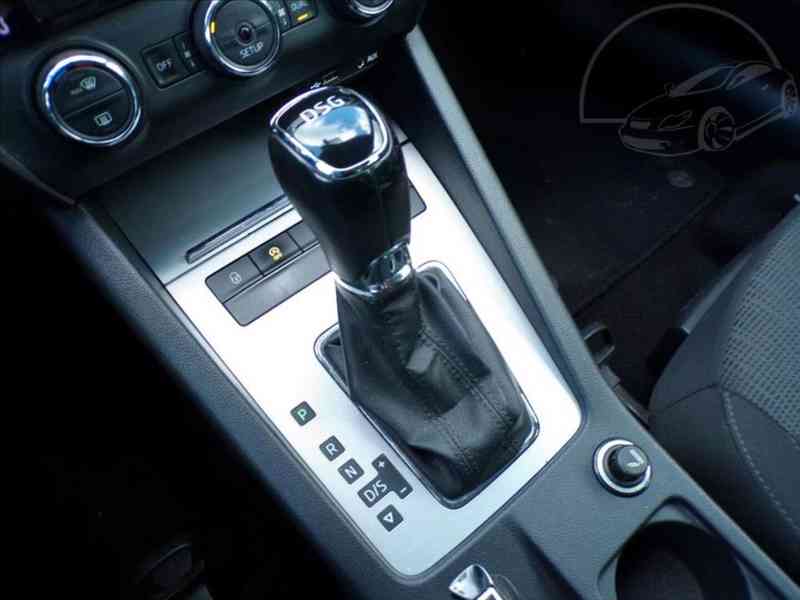 Škoda Octavia 2,0 TDI AUTOMAT,TAŽ.ZAŘ. - foto 8