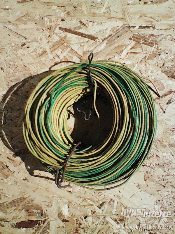 Zemnící zelený drát 1,5 ; klubko 2,5kg. - foto 1