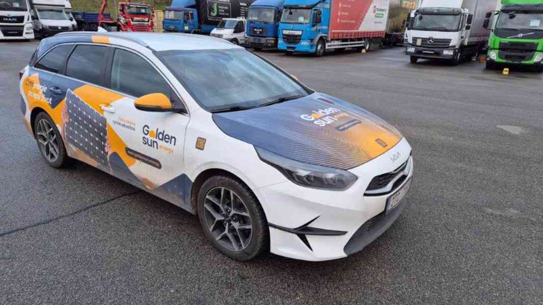 KIA Ceed SW CD 1,5 T-GDi GPF 7DCT TOP - foto 2
