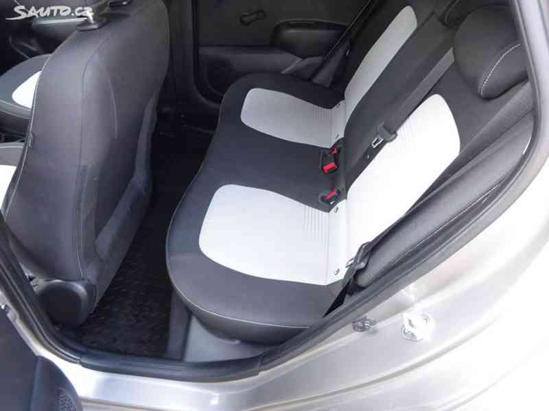 Hyundai i10 1.0i r.v.2021 (49 kw) Koupeno nové v ČR - foto 14