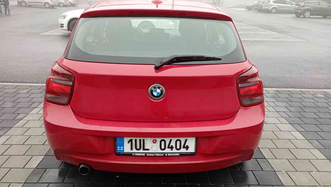 BMW 116i 100kw Manuál - foto 3