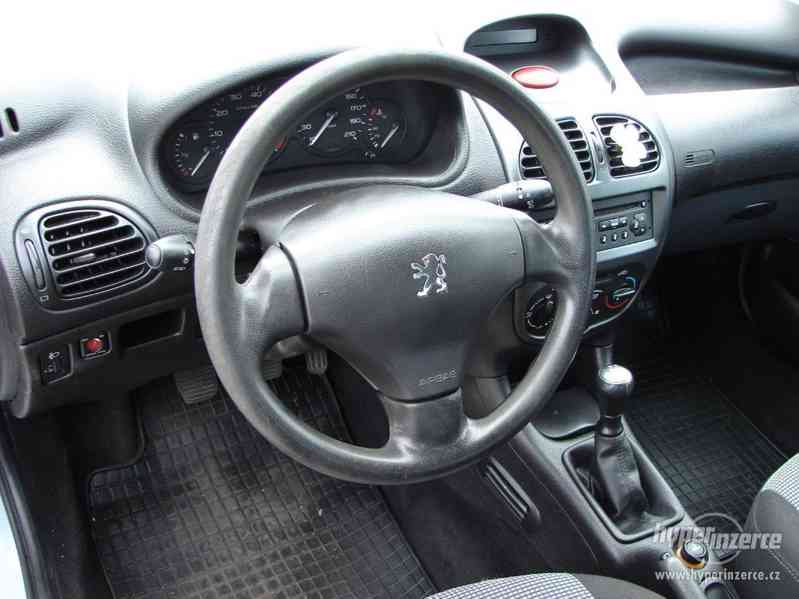 Peugeot 206 1.4i r.v.2003 (STK:3/2022) - foto 5