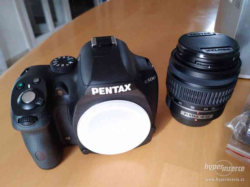 Prodám novou zrcadlovku Pentax k-500 + 18-55mm f3.5-5.6 - foto 1