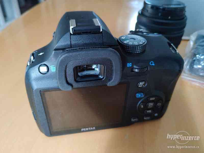 Prodám novou zrcadlovku Pentax k-500 + 18-55mm f3.5-5.6 - foto 3
