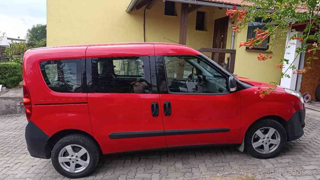 Fiat Dobló 1,6   DOBLO CARGO COMBI JTD 105 R - foto 2