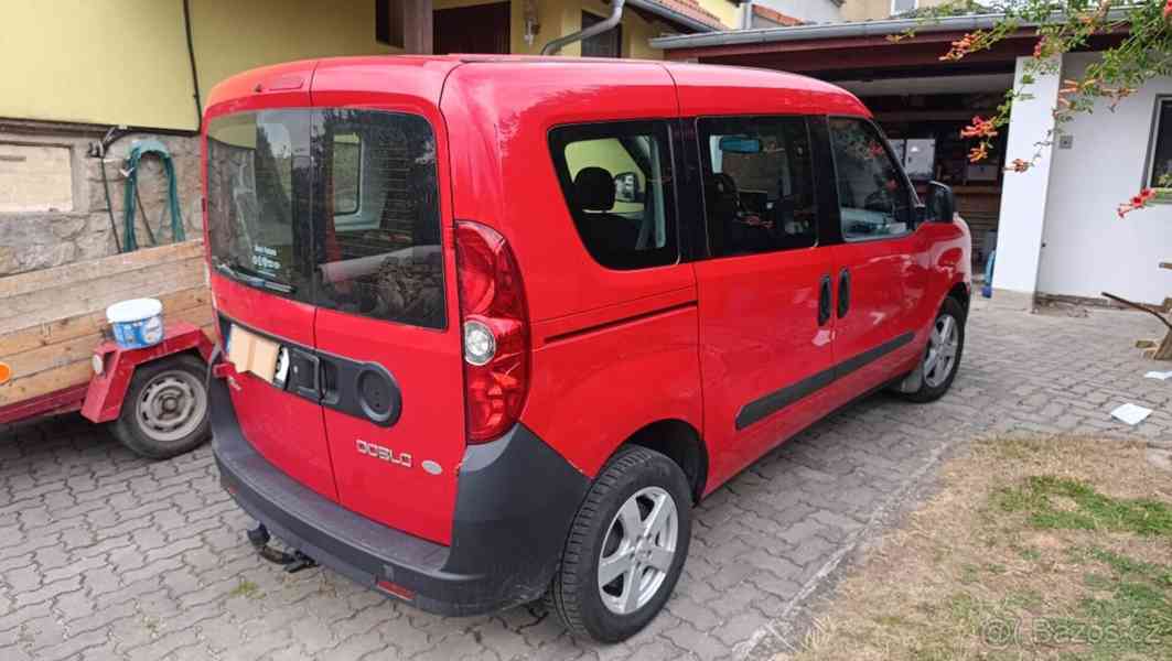 Fiat Dobló 1,6   DOBLO CARGO COMBI JTD 105 R - foto 8