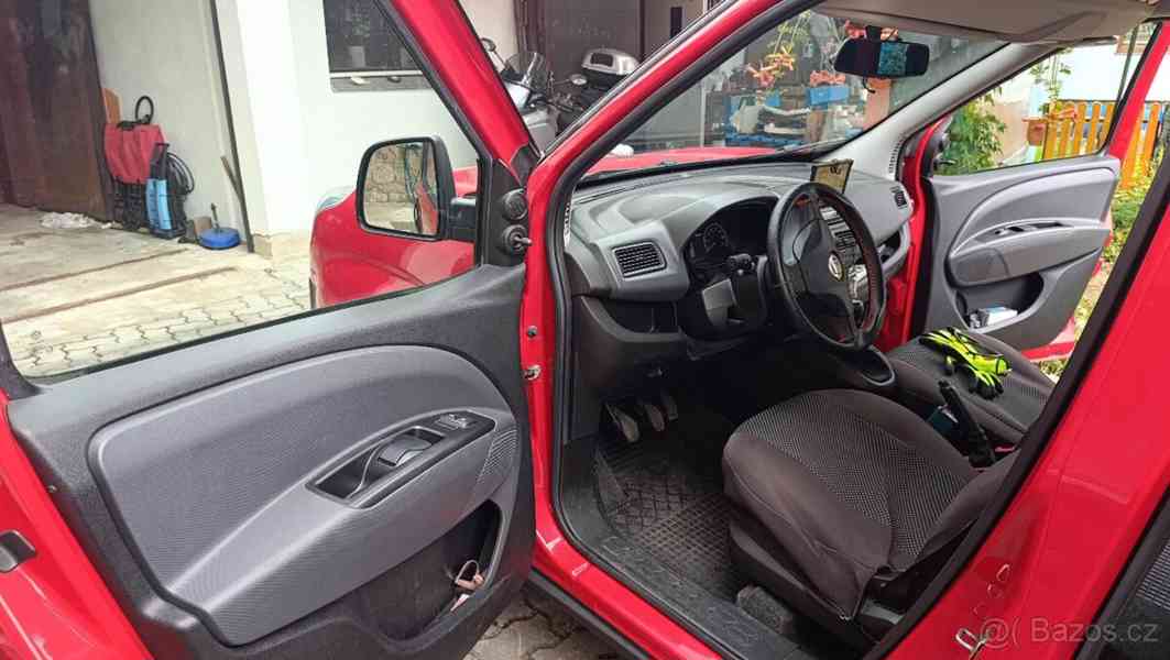 Fiat Dobló 1,6   DOBLO CARGO COMBI JTD 105 R - foto 14