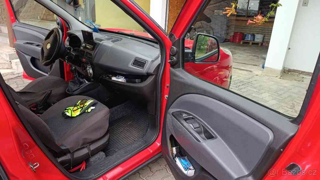 Fiat Dobló 1,6   DOBLO CARGO COMBI JTD 105 R - foto 13