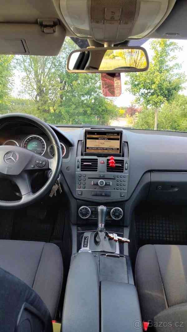 Mercedes-Benz Třídy C 200 rok 2011 nafta - foto 7