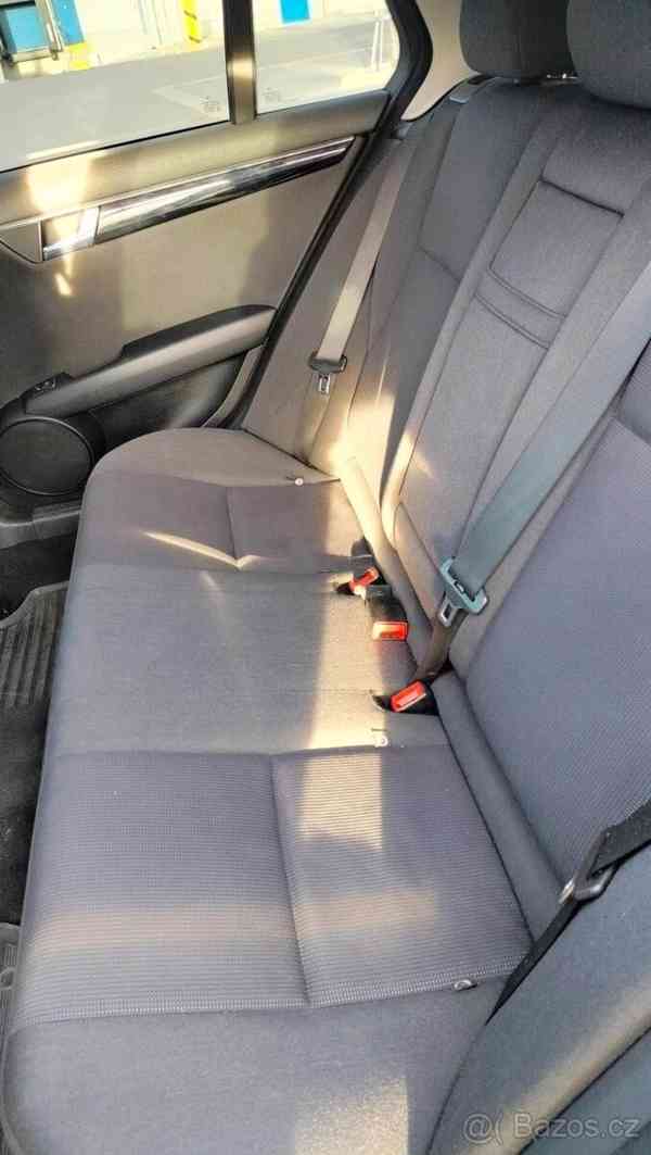 Mercedes-Benz Třídy C 200 rok 2011 nafta - foto 8