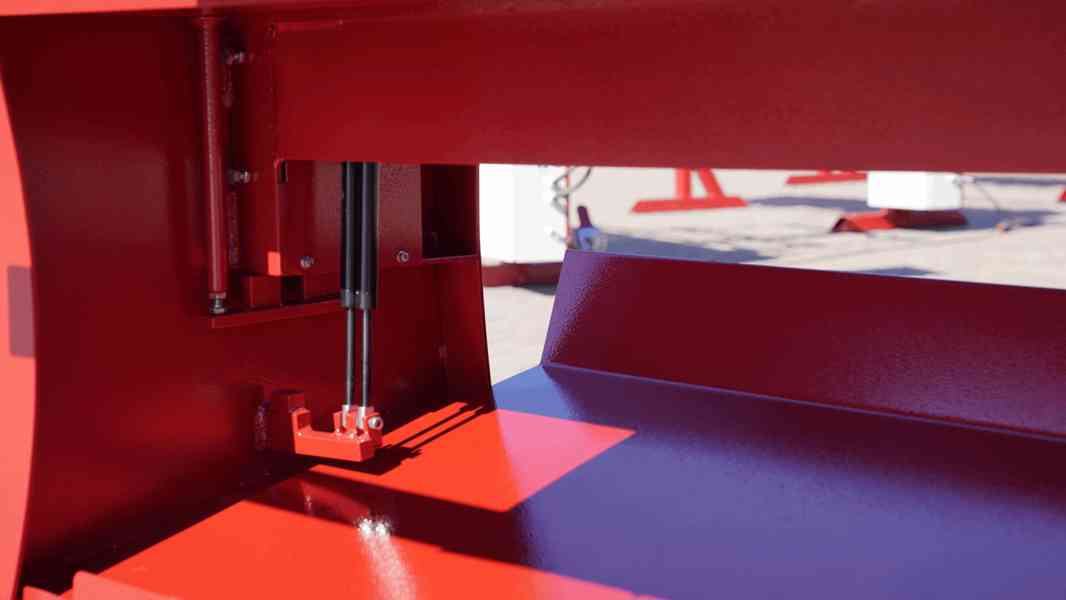 Tabulové nůžky na rezani plechu GLT 3050/1,25 - foto 7