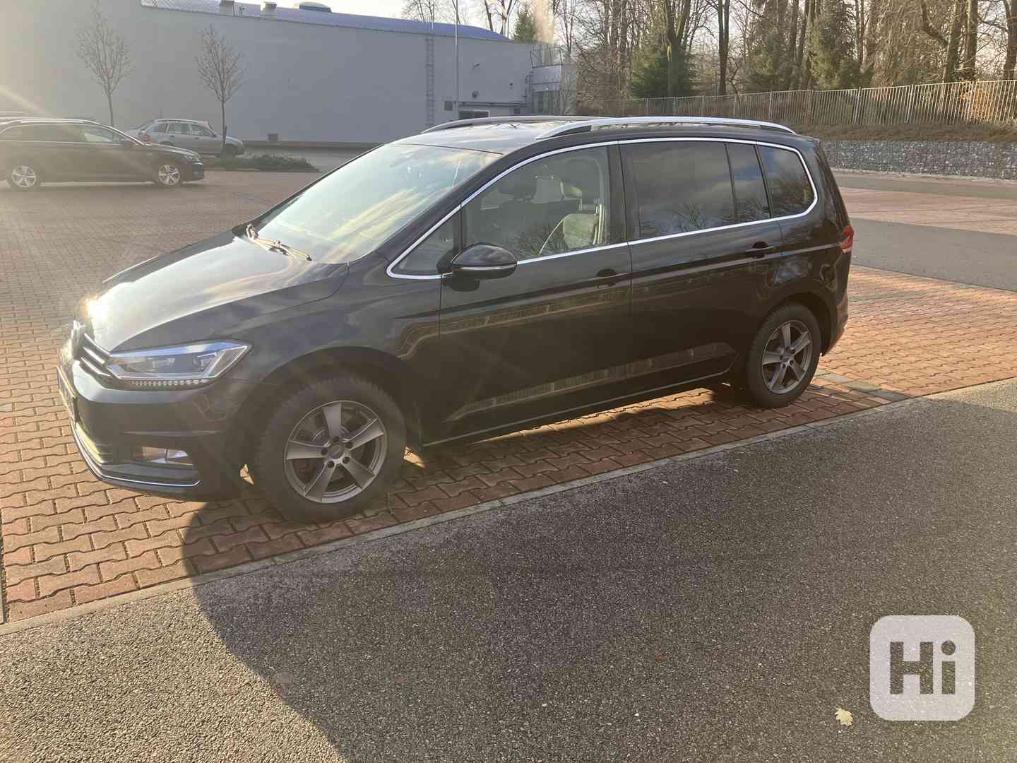 VW Touran 2.0 TDI Highline, Full Led, navi., tažné - foto 1