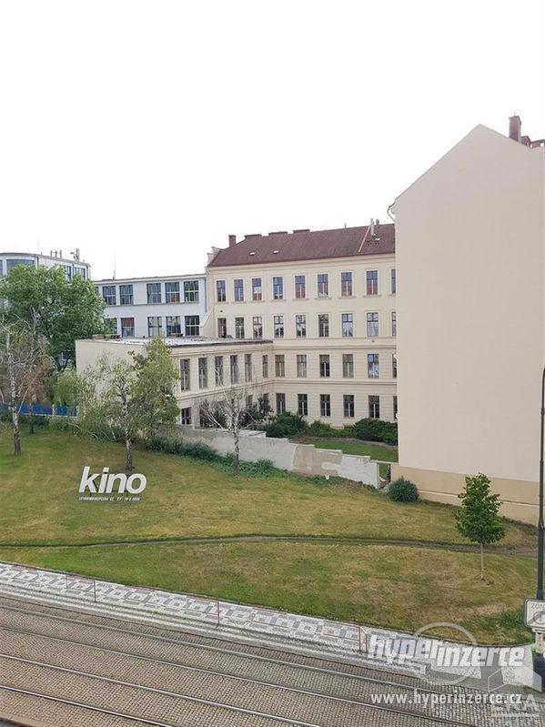 Pronájem krásného, světlého bytu 2+1, 54 m?, v atraktivní lokalitě Hradčan   ul. Keplerova,Praha 1 - foto 15