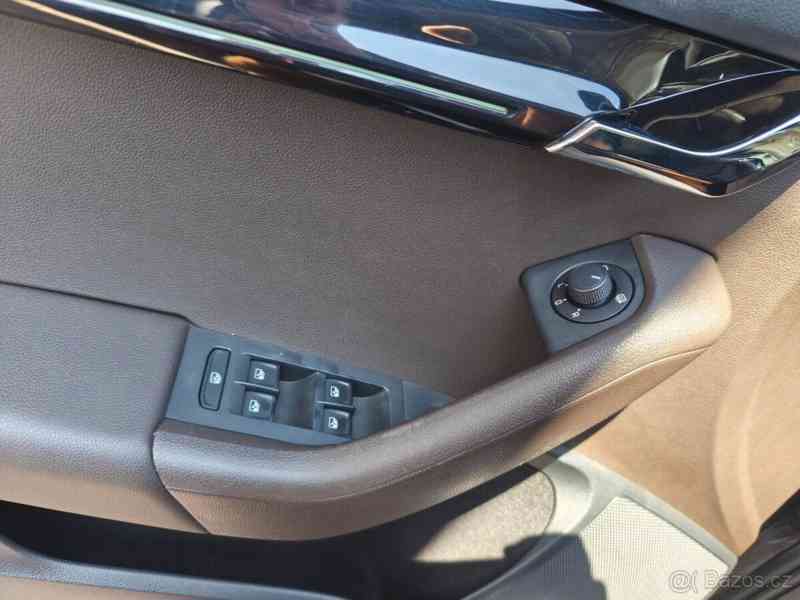 Škoda Octavia 2,0 - foto 4