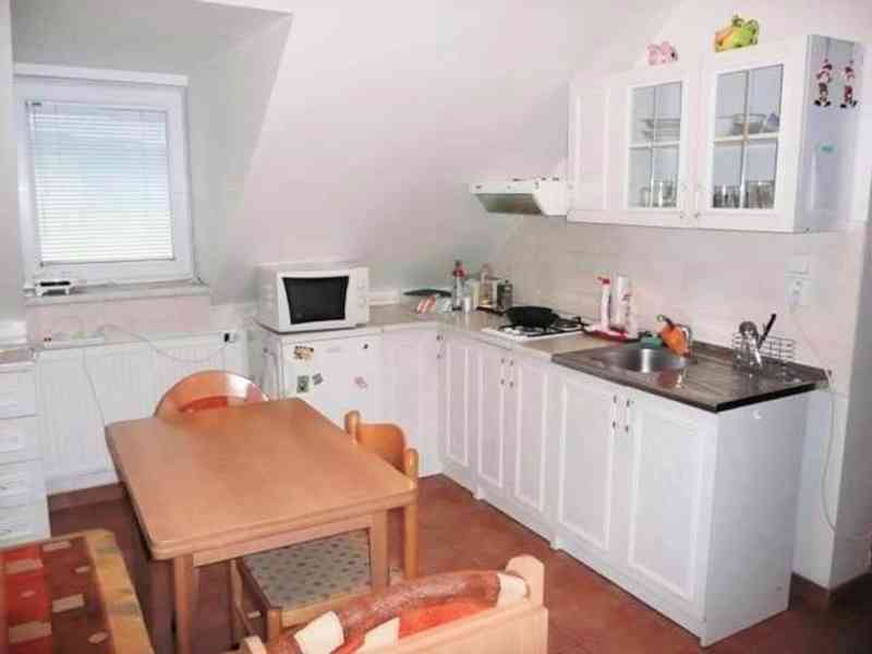 1.lůžkový pokoj v dívčím 3+1 pro 3 dívky, RD, pračka, centr - foto 3