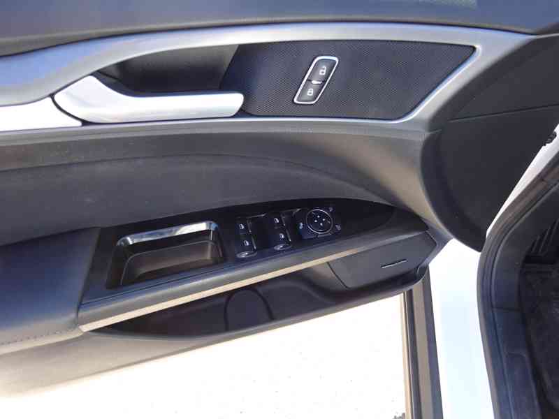 Ford Mondeo 2.0 TDCI r.v.2015 (110 kw) AUTOMAT - foto 6