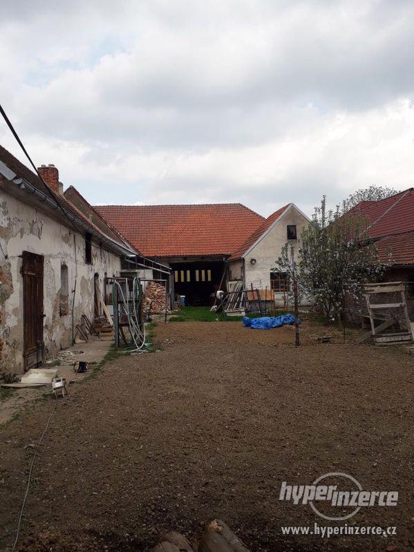 Prodej domu k rekonstrukci v obci Slavice, Třebíč - foto 1