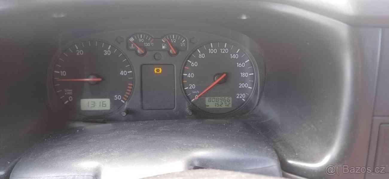 Volkswagen Caravelle 2,5   T4 tdi 75kw long - foto 15