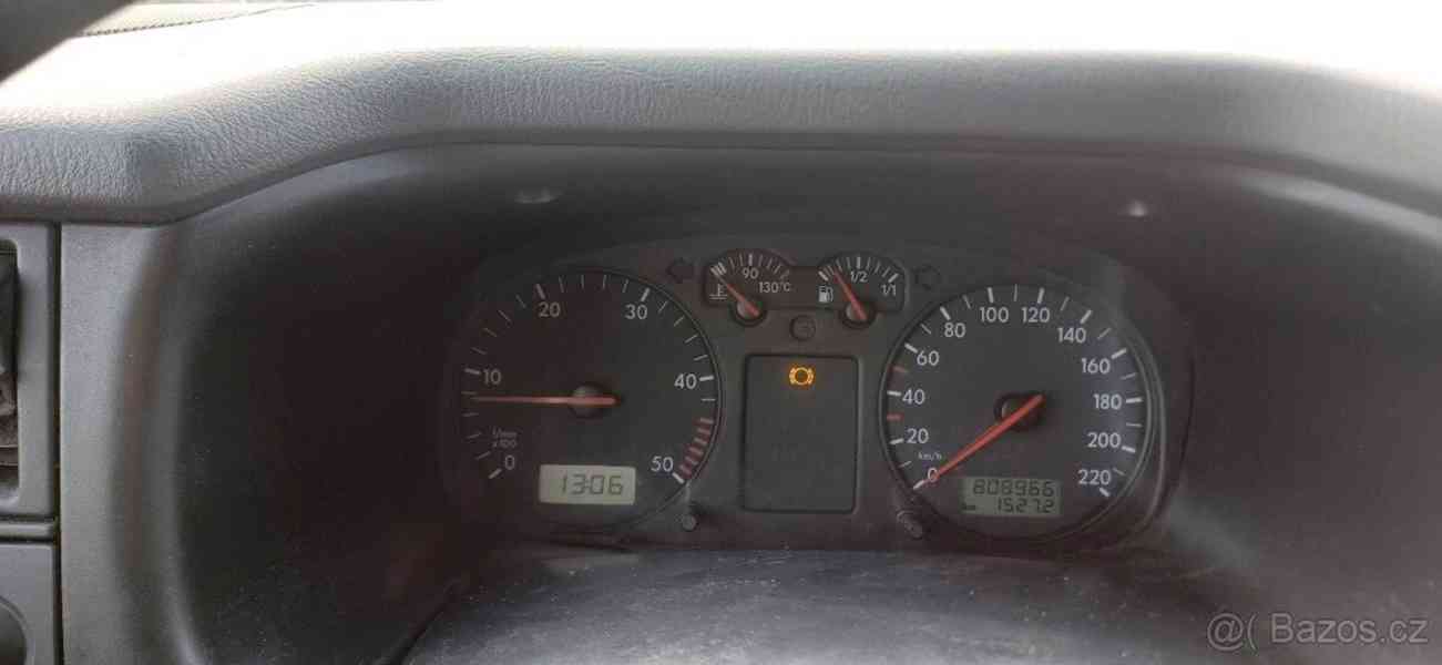 Volkswagen Caravelle 2,5   T4 tdi 75kw long - foto 3