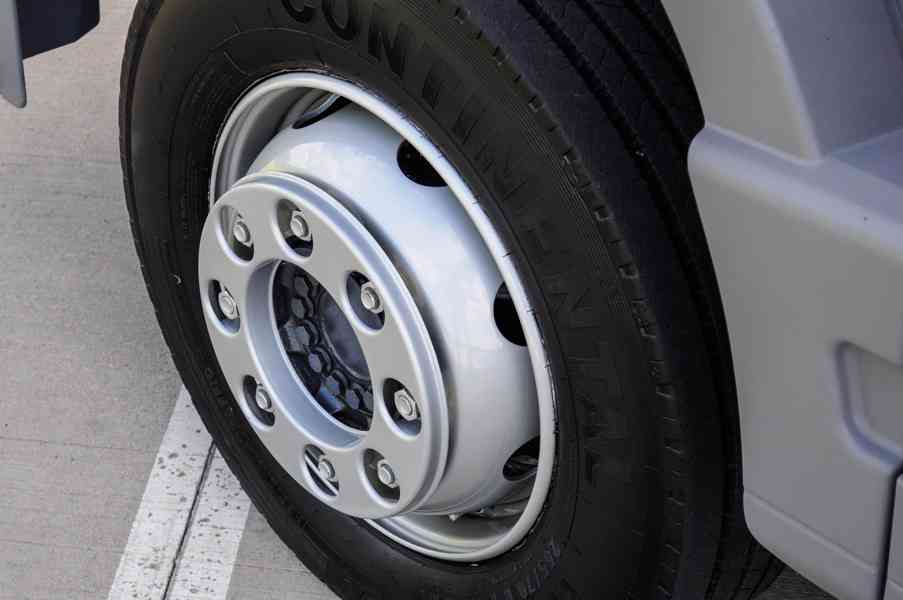 MERCEDES 1218 NOVÝ HÁKOVÝ NOSIČ KONTEJNERŮ HYDRAULICKÁ RUKA - foto 36