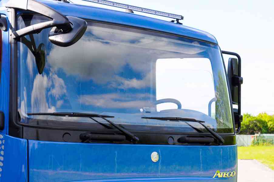 MERCEDES 1218 NOVÝ HÁKOVÝ NOSIČ KONTEJNERŮ HYDRAULICKÁ RUKA - foto 42