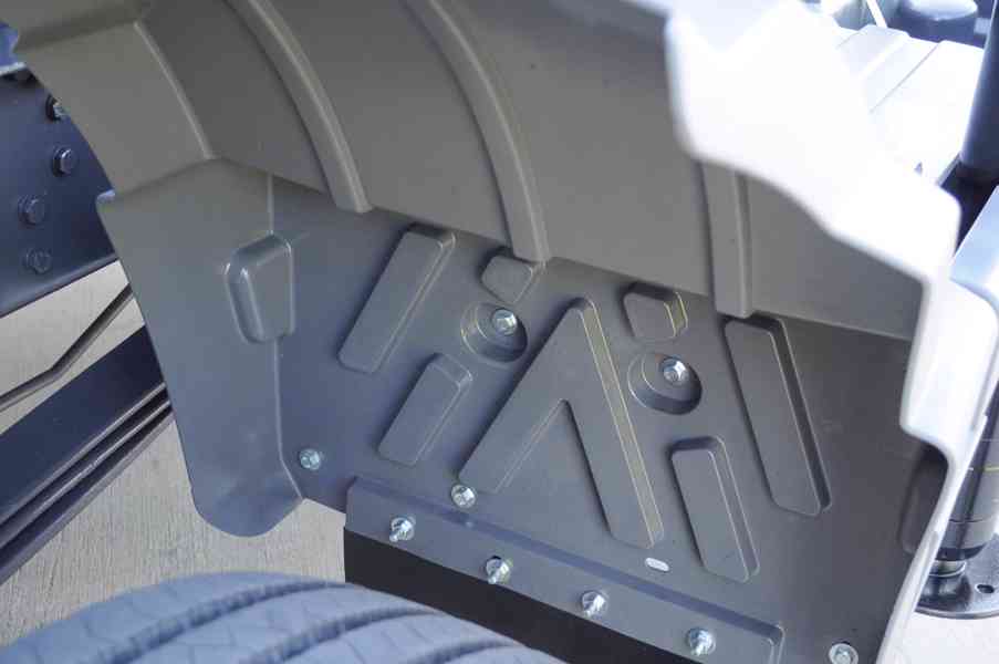 MERCEDES 1218 NOVÝ HÁKOVÝ NOSIČ KONTEJNERŮ HYDRAULICKÁ RUKA - foto 80