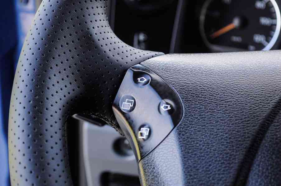 MERCEDES 1218 NOVÝ HÁKOVÝ NOSIČ KONTEJNERŮ HYDRAULICKÁ RUKA - foto 54