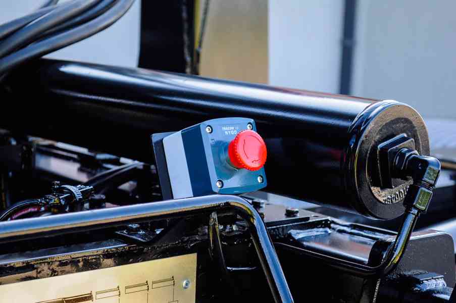 MERCEDES 1218 NOVÝ HÁKOVÝ NOSIČ KONTEJNERŮ HYDRAULICKÁ RUKA - foto 84