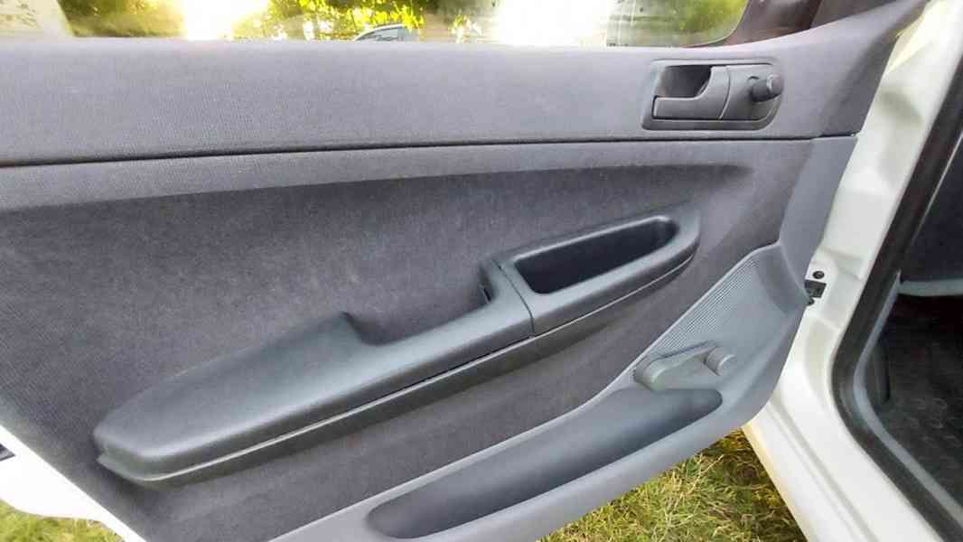 Škoda Fabia 1,2 Junior - foto 9
