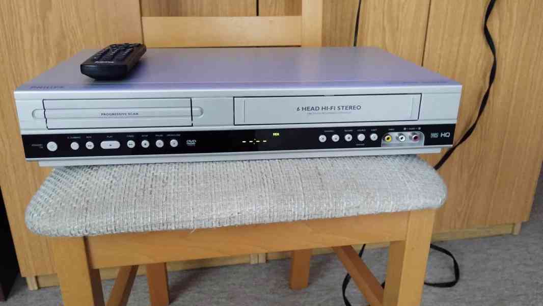 Combinace VHS Rekodéru a Dvd přehrávače Philips - foto 2