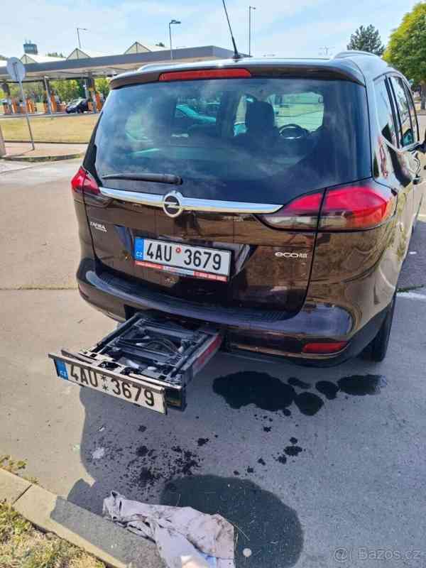 Opel Zafira 1,6   Tourer - foto 9