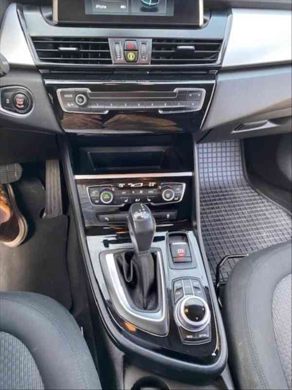 BMW Řada 2 218i Active Tourer - foto 4