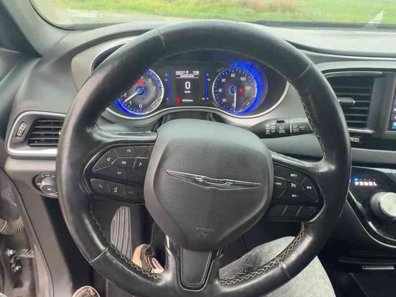 Chrysler Pacifica 3,6 L 8 míst S type 2019 - foto 20