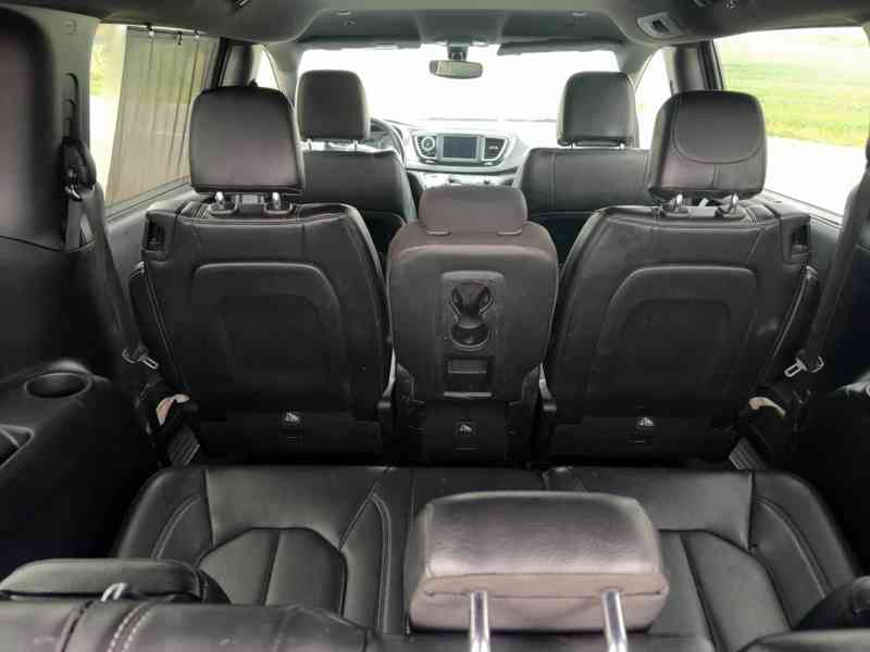 Chrysler Pacifica 3,6 L 8 míst S type 2019 - foto 8