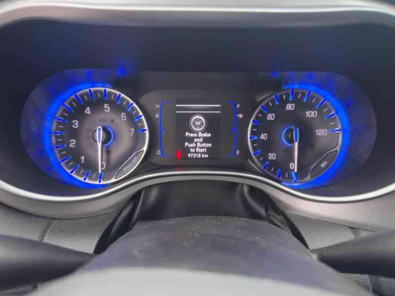 Chrysler Pacifica 3,6 L 8 míst S type 2019 - foto 17