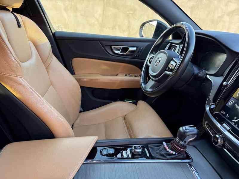 Volvo V60 Inscription, 4x4 - foto 4