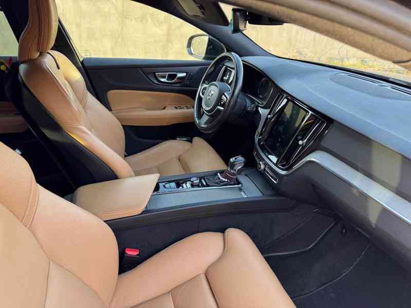 Volvo V60 Inscription, 4x4 - foto 5