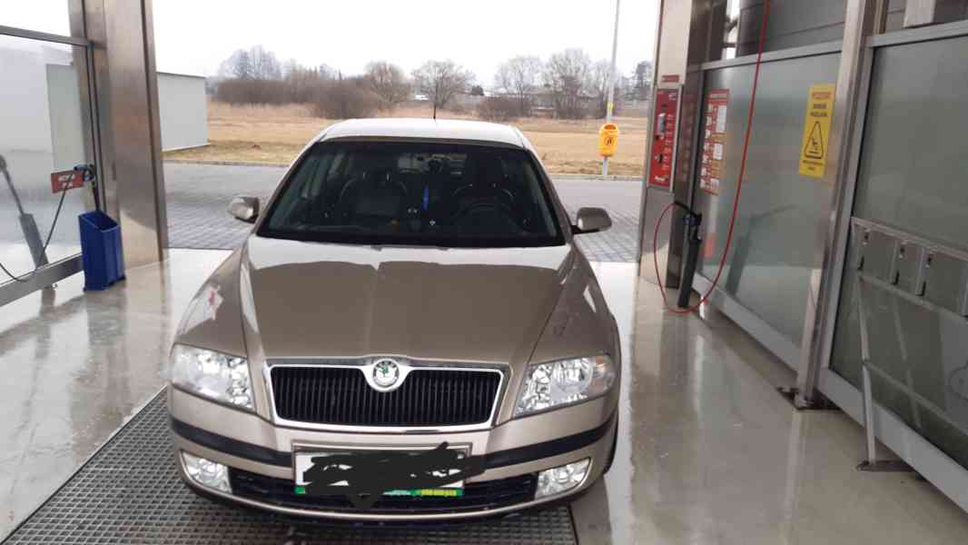 Octavia 2, 2.0 TDI 103Kw - foto 8