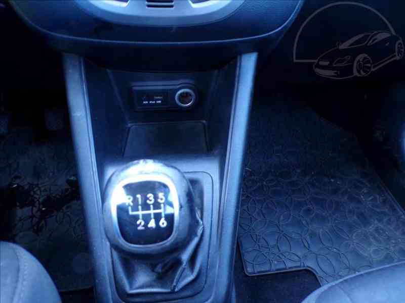 Hyundai iX20 1,4 CRDi 16V - foto 8